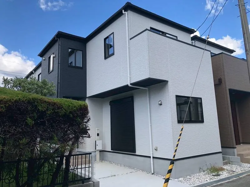 豊中市服部寿町1丁目新築戸建2号棟 5098万円