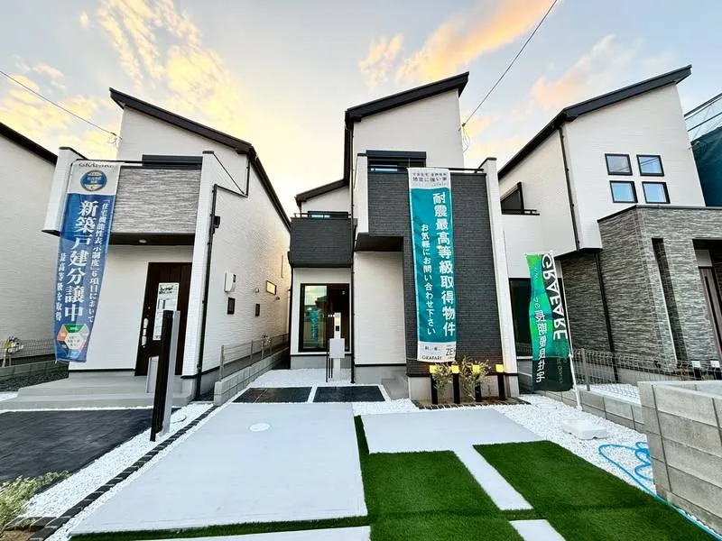 茨木市鮎川4丁目新築戸建13号棟 4680万円