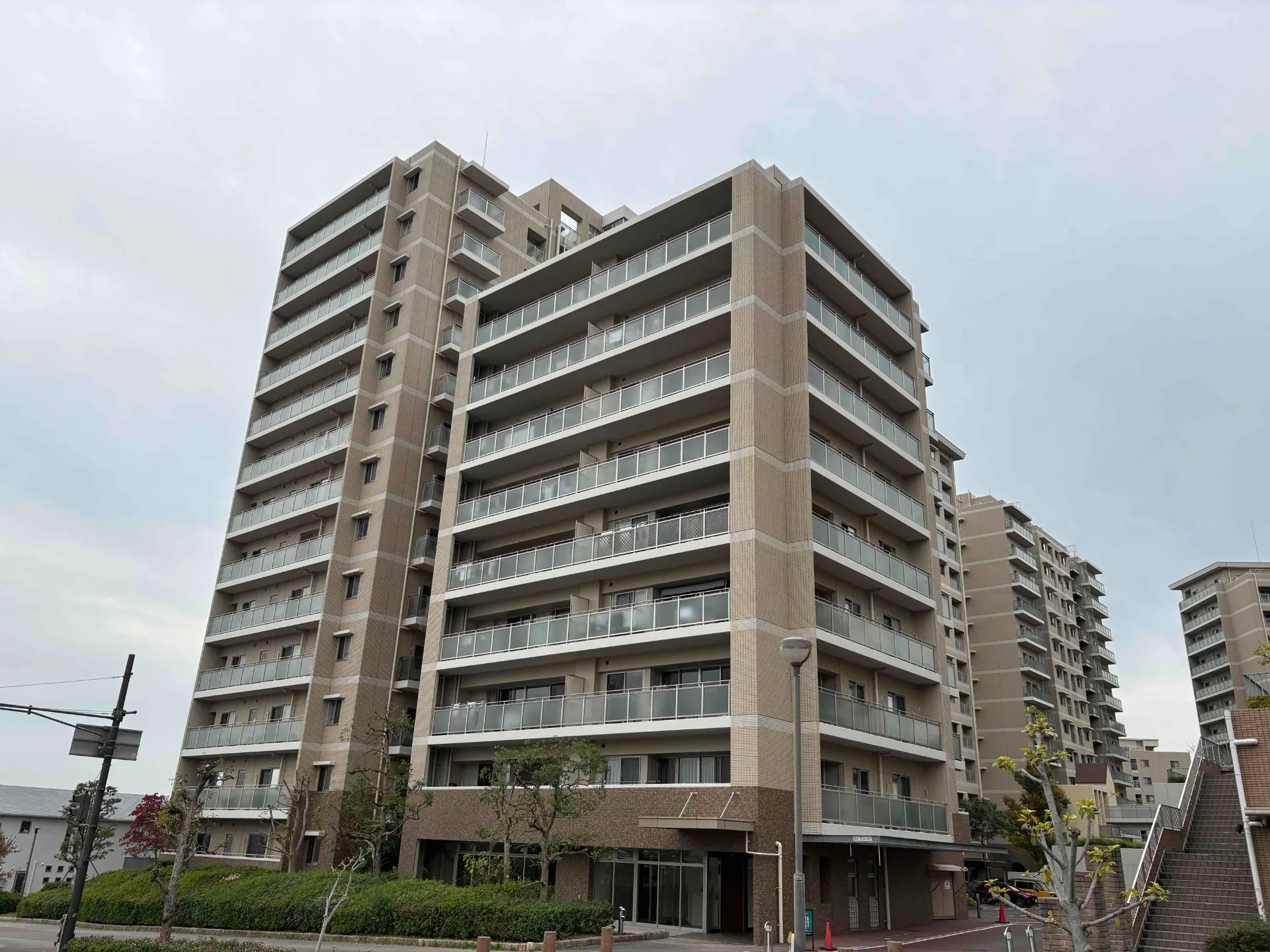 ジオ彩都みなみ坂四番館 3490万円